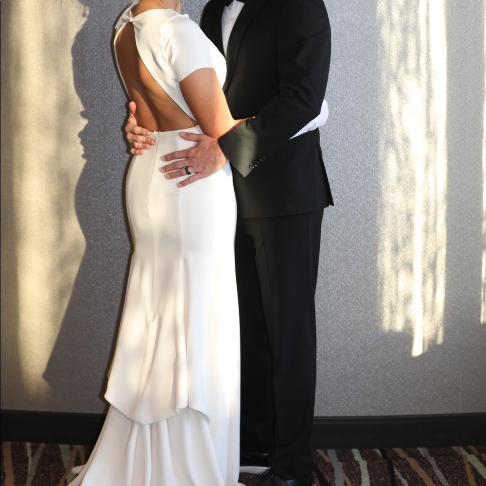 Sarah Seven Del Mar Wedding Dress